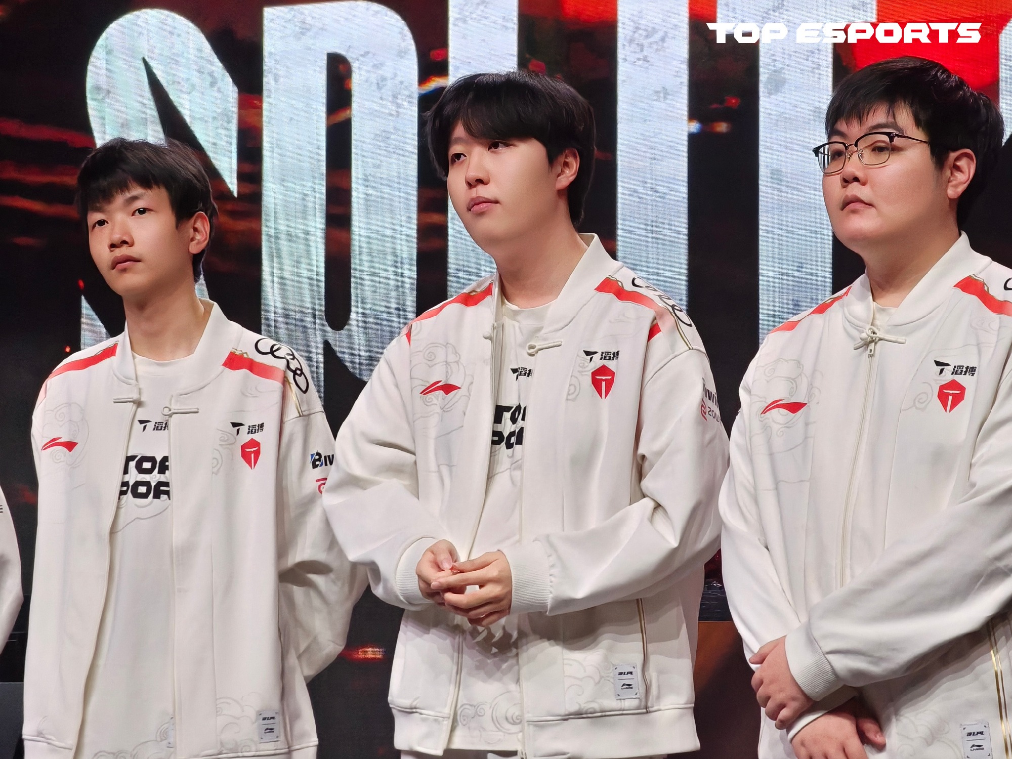 NS险胜HLE，Meiko打出惊人五杀宿敌对决入围赛，让粉丝疯狂欢呼的简单介绍